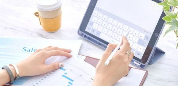 Die unsichtbare Feder – Ein Streifzug durch Europas Schattenmärkte des Schreibens